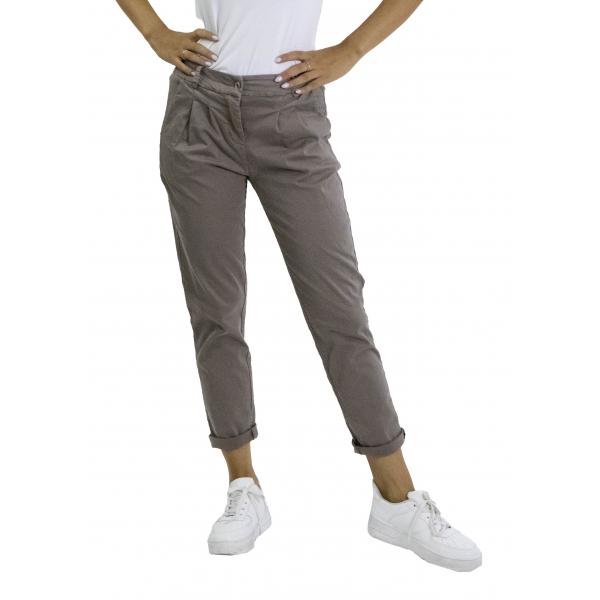 Chino con pence in cotone pesante